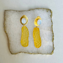 Load image into Gallery viewer, Veera Earrings