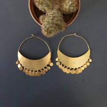 Load image into Gallery viewer, Glisten Bali Earrings