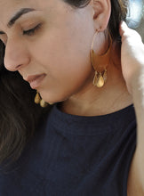 Load image into Gallery viewer, Trika Earrings